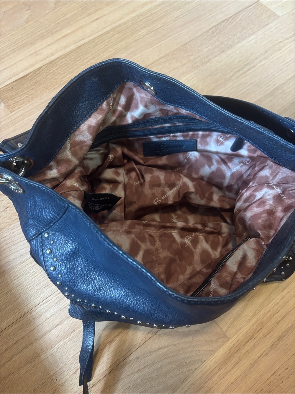 B. Makowski navy blue shoulder bag with silver studded details - Picture 4 of 6